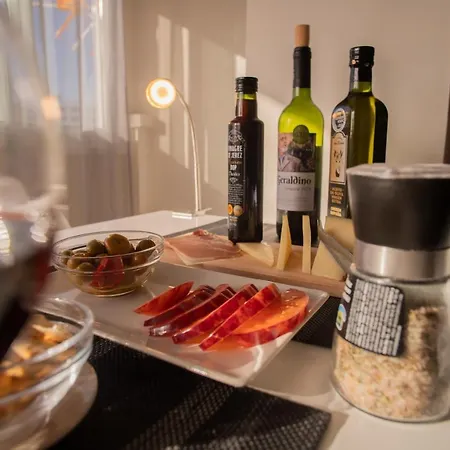 Salome Neo Torremolinos