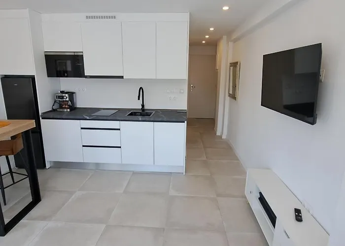 Salome Neo Torremolinos